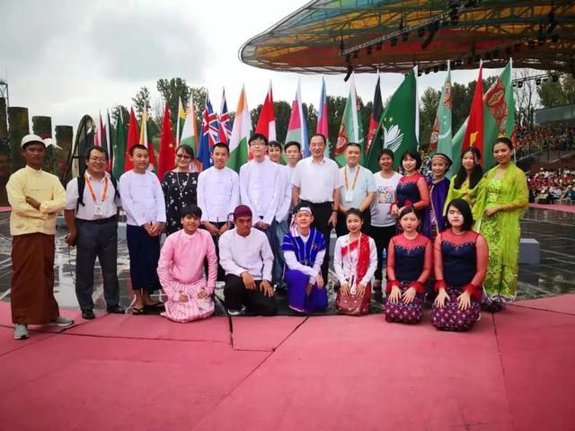 宗教文化部组派的青少年参加"欢动北京"国际青少年文化艺术交流周活动